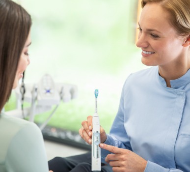 Manual toothbrush vs. Philips Sonicare FlexCare Platinum