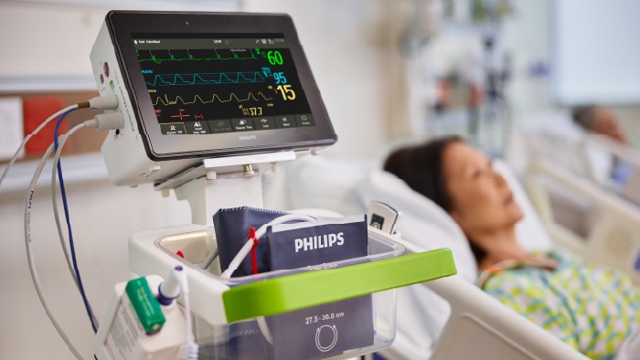 solutions-at-hospitalar-body-images-2